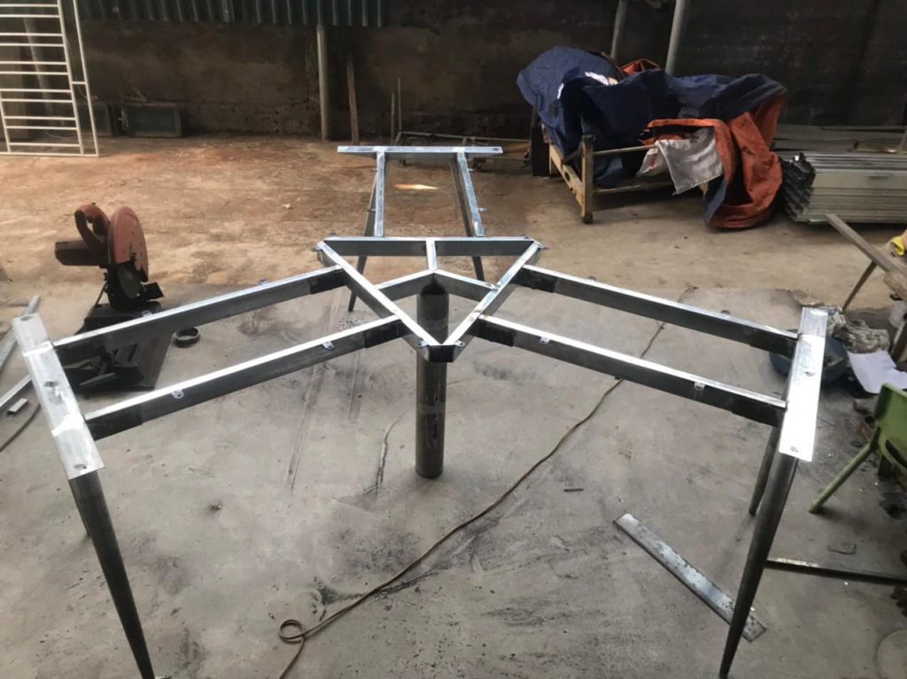 Sản xuất khung bàn theo yêu cầu